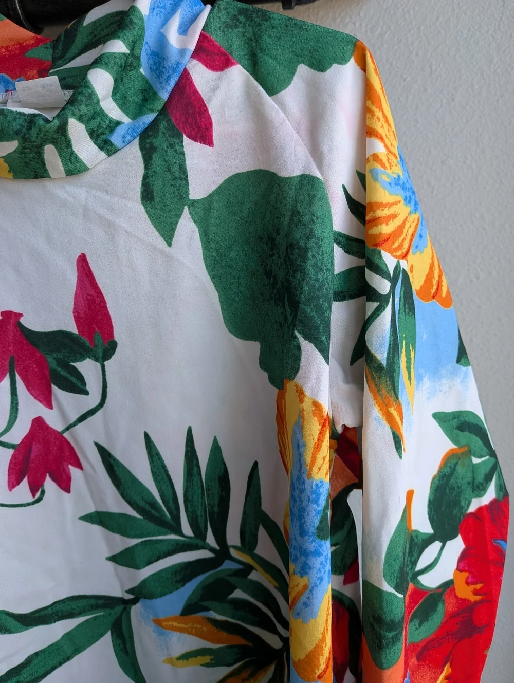*3 For $12* Vintage Sunsafe UPF 50+ Rash Guard Shirt Sz 12